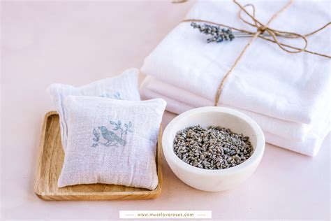 How to Make Lavender Sachets