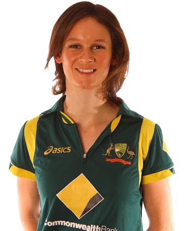 WOMEN CRICKETERS Julie Hunter Hot Images