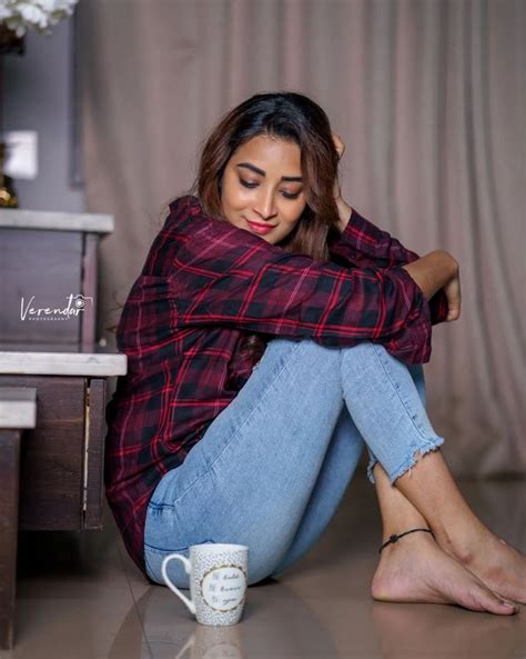 Hot Anchor Bhanu Sree Looks Sexy And Gorgeous Collections IiQ8 Actress Kuwait Jobs And News