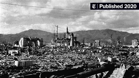 How Japanese Literature Tells the Story of Hiroshima and Nagasaki - The New York Times