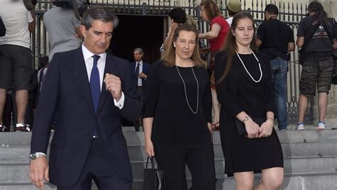 Así se ha ido cargando Letizia las amistades de Felipe VI Merca2