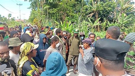 Polisi Bubarkan Massa Demo Tolak Otsus Dan Dob Di Timika Tribun Papua