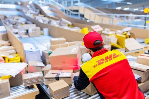 DHL und Deutsche Post Briefe und Pakete brauchen länger das sind