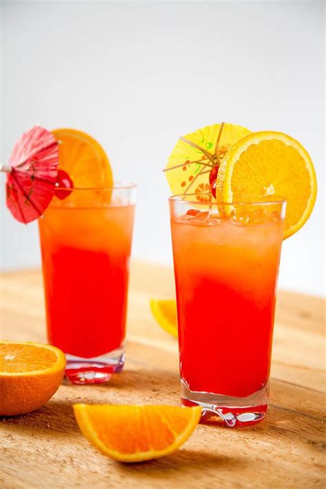 EASY 3 INGREDIENT TEQUILA SUNRISE - Baking Beauty