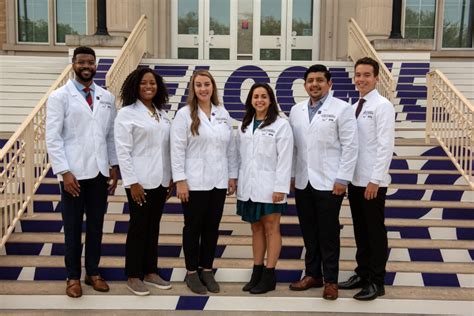 How Giving Impacts Fort Worth Medical Students Burnett School Of