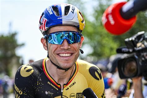 Heureux événement en plein Tour de France Un coureur star rejoint sa