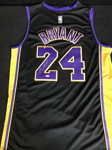 Kobe Bryant Autographed Los Angeles Lakers Jersey