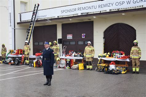 Przekazanie sprzętu i wyposażenia dla Ochotniczych Straży Pożarnych w