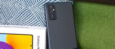 Samsung Galaxy M52 5G review - GSMArena.com tests