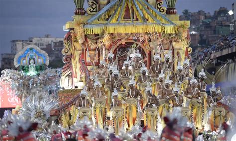 Nos 40 anos da Sapucaí Viradouro é campeã do Carnaval do Rio Hora