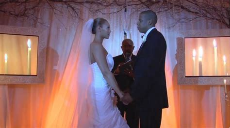 Internet goes WILD for Beyonce & Jay Z video featuring Wedding, Baby ...