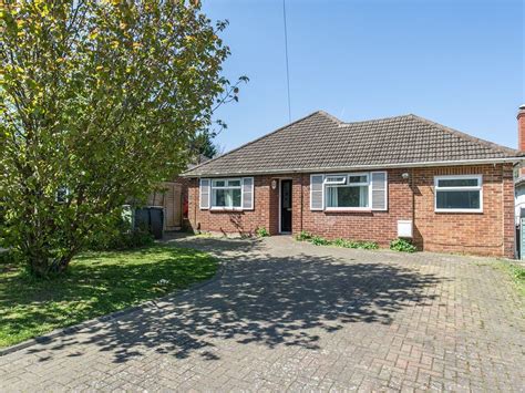 5 Bed Bungalow For Sale In Wigmore Road Wigmore Rainham Kent Me8