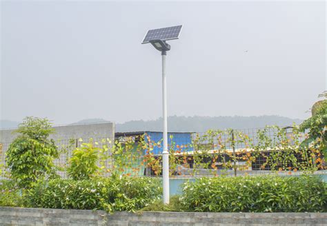 Semi Integrated Solar Street Lights G03 20W 50W GES Solar Street