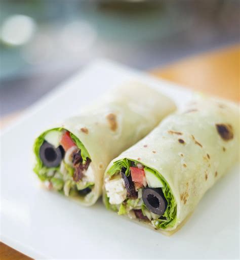 Vegetarian Wrap With Olives And Cottage Cheese -Paneer Roll | 요리법