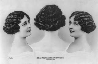 Vintage Venus: 1920s Fashion & Hairstyles