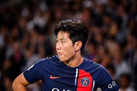 Foot Psg Kang In Lee Va Se Sacrifier Pour Le Mercato Du Psg Foot