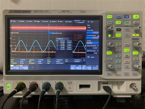 SIGLENT SDS2104X Plus 導入 SDS2000X とレビュー honkytonk