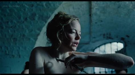 Emma Stone Nude The Favourite 2018 DVDScr Watch Online Эмма Стоун