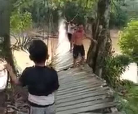 Viral Video Jembatan Gantung Di Desa Terap Rusak PJ Bupati Landak