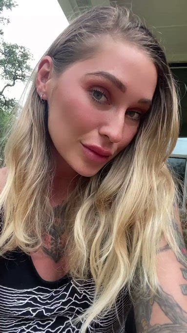 Tw Pornstars Kleio Valentien Videos From Twitter Page