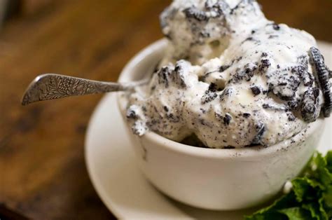 Mint chocolate cookies and cream ice cream | Homesick Texan