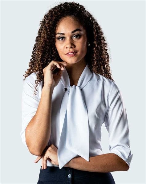 Camisa Feminina Decote V Uniforme Branco Concept Uniformes