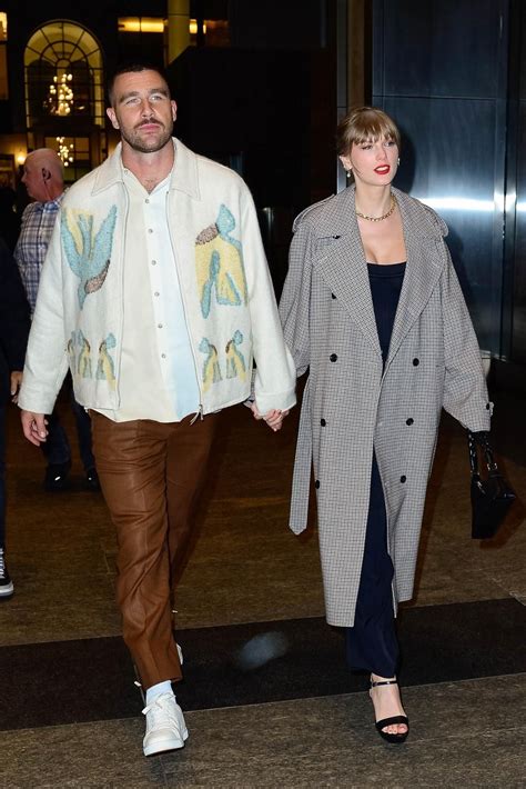 Travis Kelce And Taylor Swift Hold Hands In First Pda Photos Since