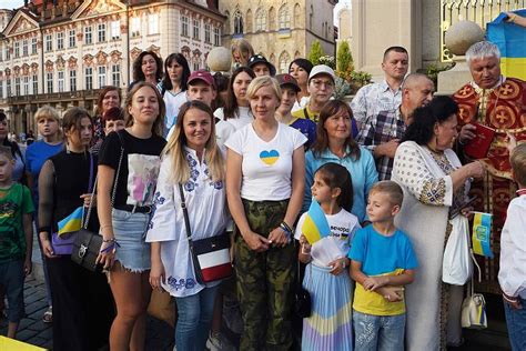 Fotogalerie Lidsk Et Z Tvo En Ukrajinci A Podporovateli Ukrajiny