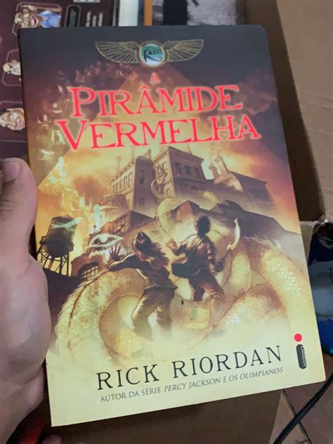 Livro Pir Mide Vermelha Rick Riordan Mesmo Autor De Percy Jackson