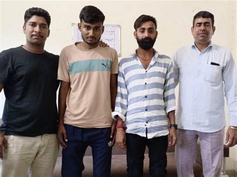 Cst Caught Two Smugglers With Weapons जयपुर में पकड़े गए दो हथियार