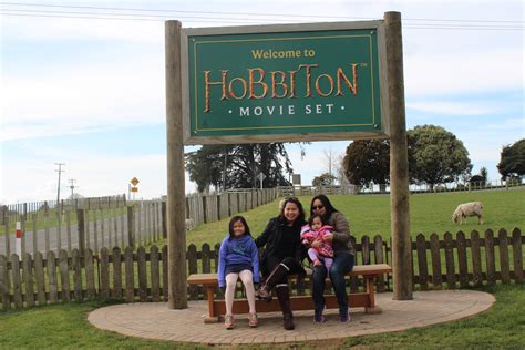 Hobbiton Movie Set Tour – Joy Meets Life