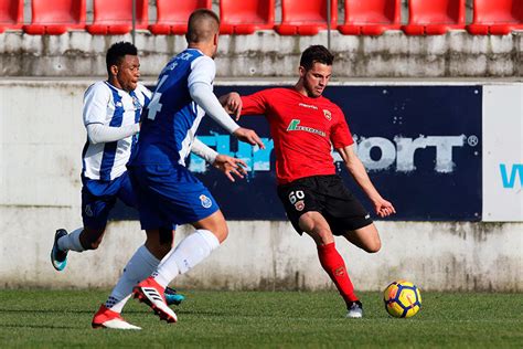 Futebol Clube De Penafiel Volta A Oferecer Bilhetes Aos Sócios