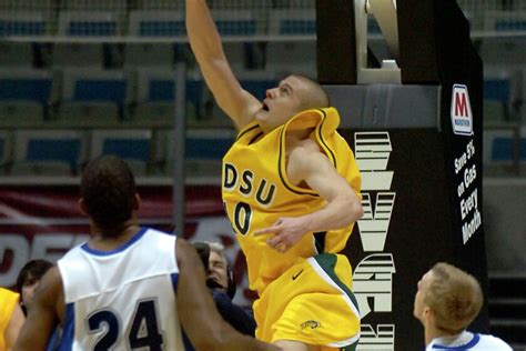 Men's basketball: NDSU snaps its skid inside - InForum | Fargo ...