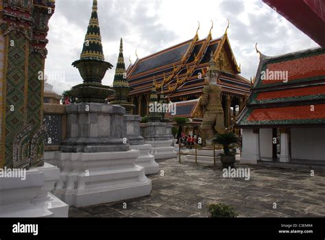 Golden Palace Bangkok Stock Photo - Alamy