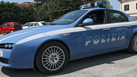 Rosignano Tenta Di Rubare In Un Alimentari E Aggredisce Un Carabiniere