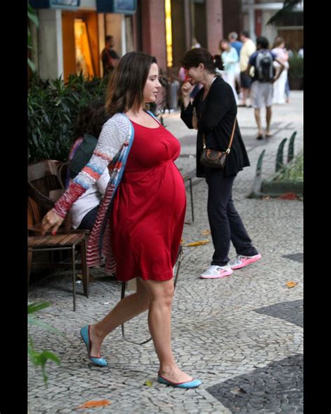 Foto Guilhermina Guinle Foi Flagrada Gr Vida De Sete Meses Ao Sair De