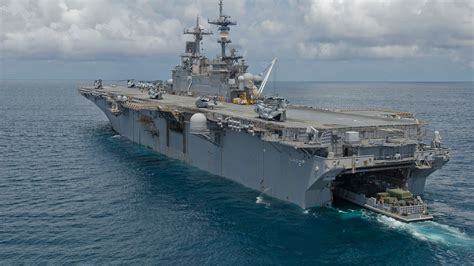 Uss Essex Assault Ship Wallpaper Uss Essex Assault Ship Wallpaper