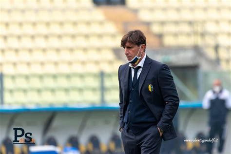 Modena Fc Resto Del Carlino Ufficiale L Addio Di Mister Mignani