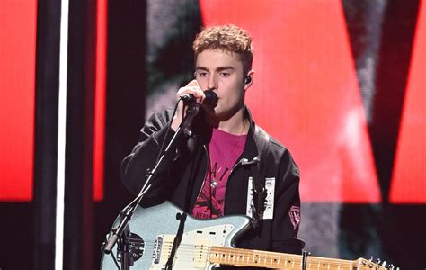 Watch Sam Fender Perform Seventeen Going Under At The Brits