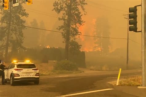 Oeste De Canadá Declara Estado De Emergencia Por Incendios Forestales