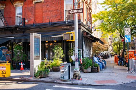 15+ MEMORABLE East Village Restaurants (NYC Foodie Guide)