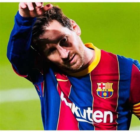 Lionel Messi Quitte Le Barcelone Vedette Mag