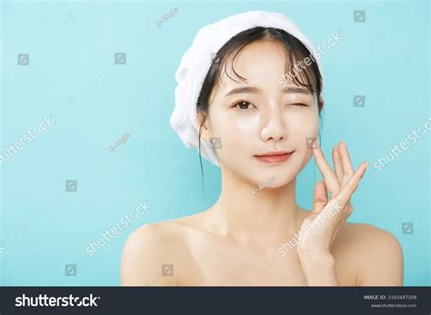 Korean Girls Shower Photos Images And Pictures