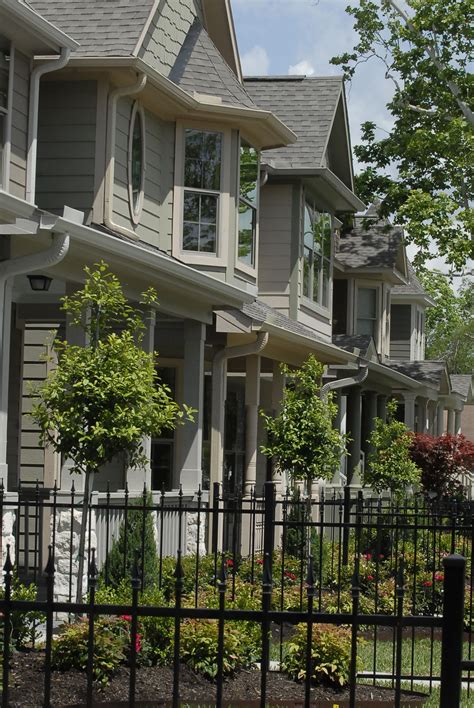 Buyers snatch up townhomes inside Loop