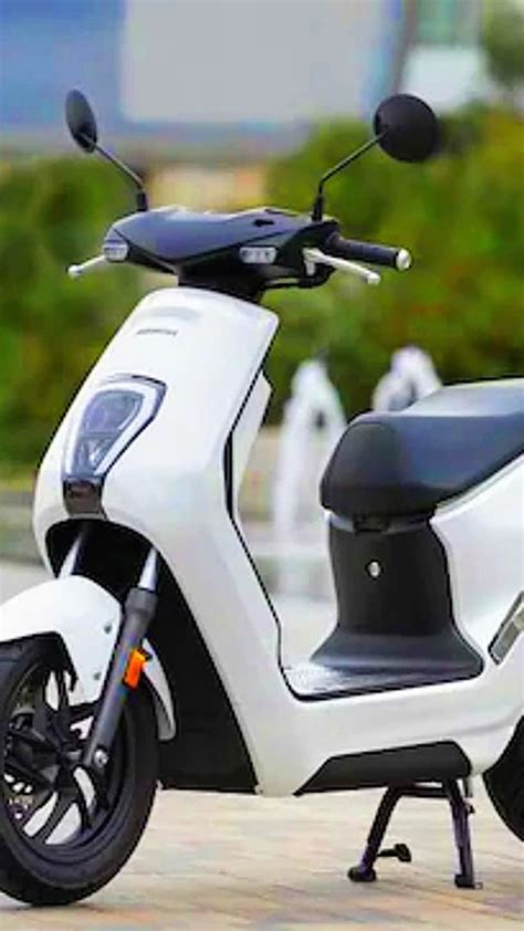 Honda unveiled EM1 e Electric Scooter: Specs, Range, Battery and More