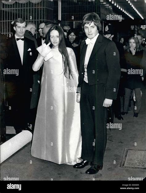 Olivia Hussey Leonard Whiting Relationship