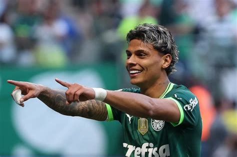 Palmeiras Topa Oferta De R Milh Es Por Richard R Os