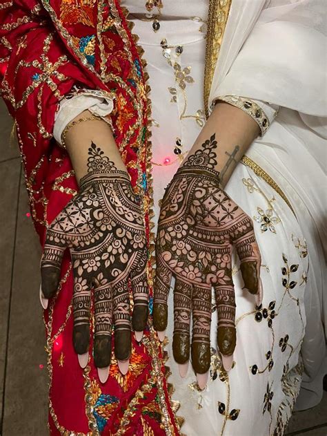 Karva Chauth Mehndi / Henna Henna / Mehndi Artists Brampton Ontario