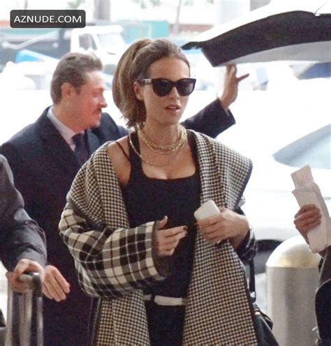 Kate Beckinsale Flawless At LAX After Posting Super Sexy Bikini Pics AZNude