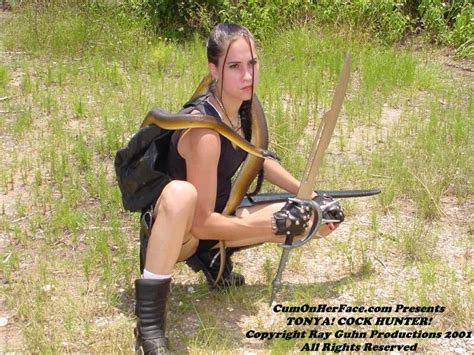 B Tonya THE COCK HUNTER Bonus Magazine Porn Pic